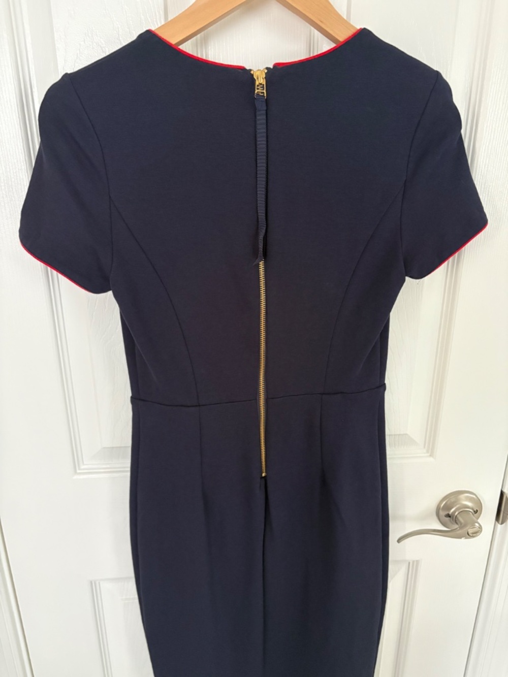 Boden Dress Navy Blue Fitted Short Sleeve Sheath Size 4 - Picture 2 of 16